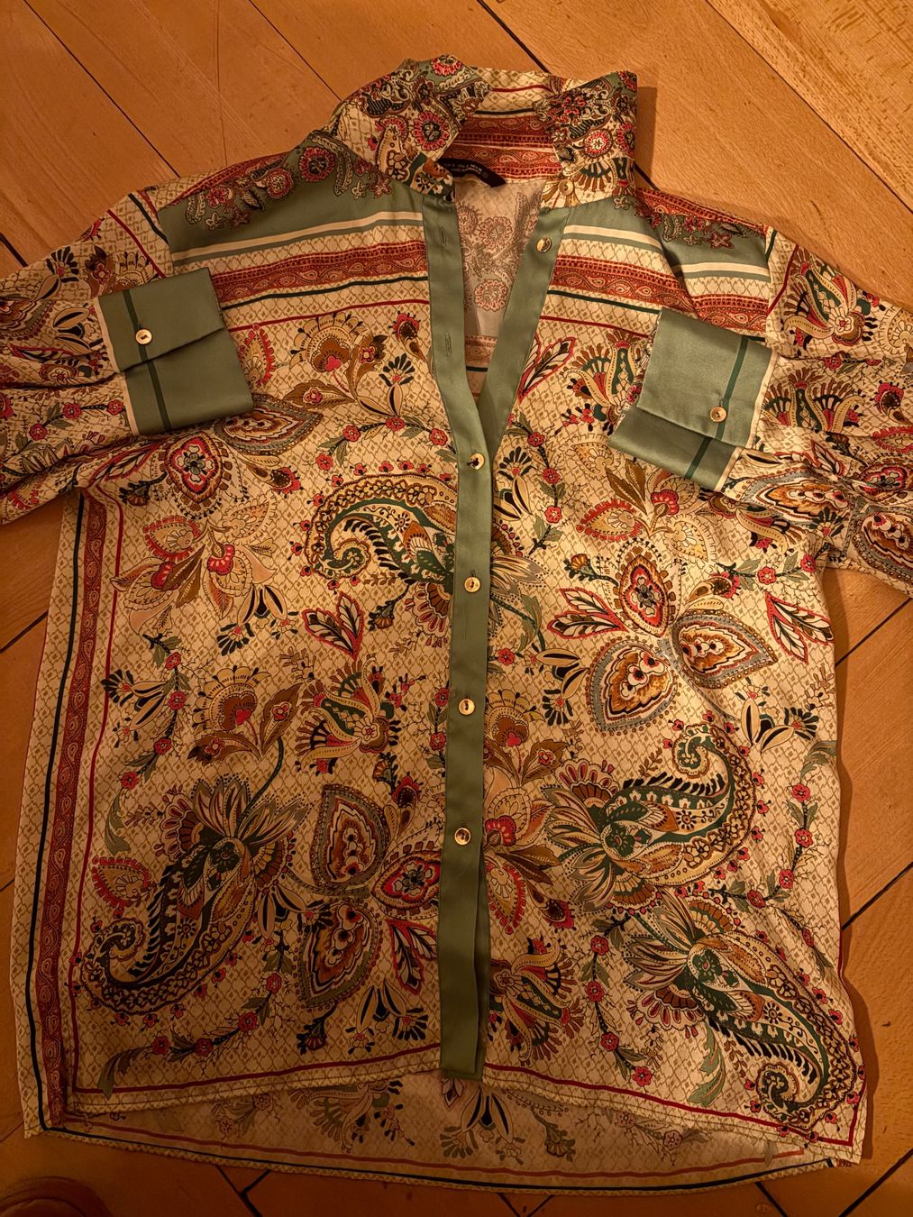 Zara Camicette: Bluse Grösse S – Usato da Basel venduto da verokiko