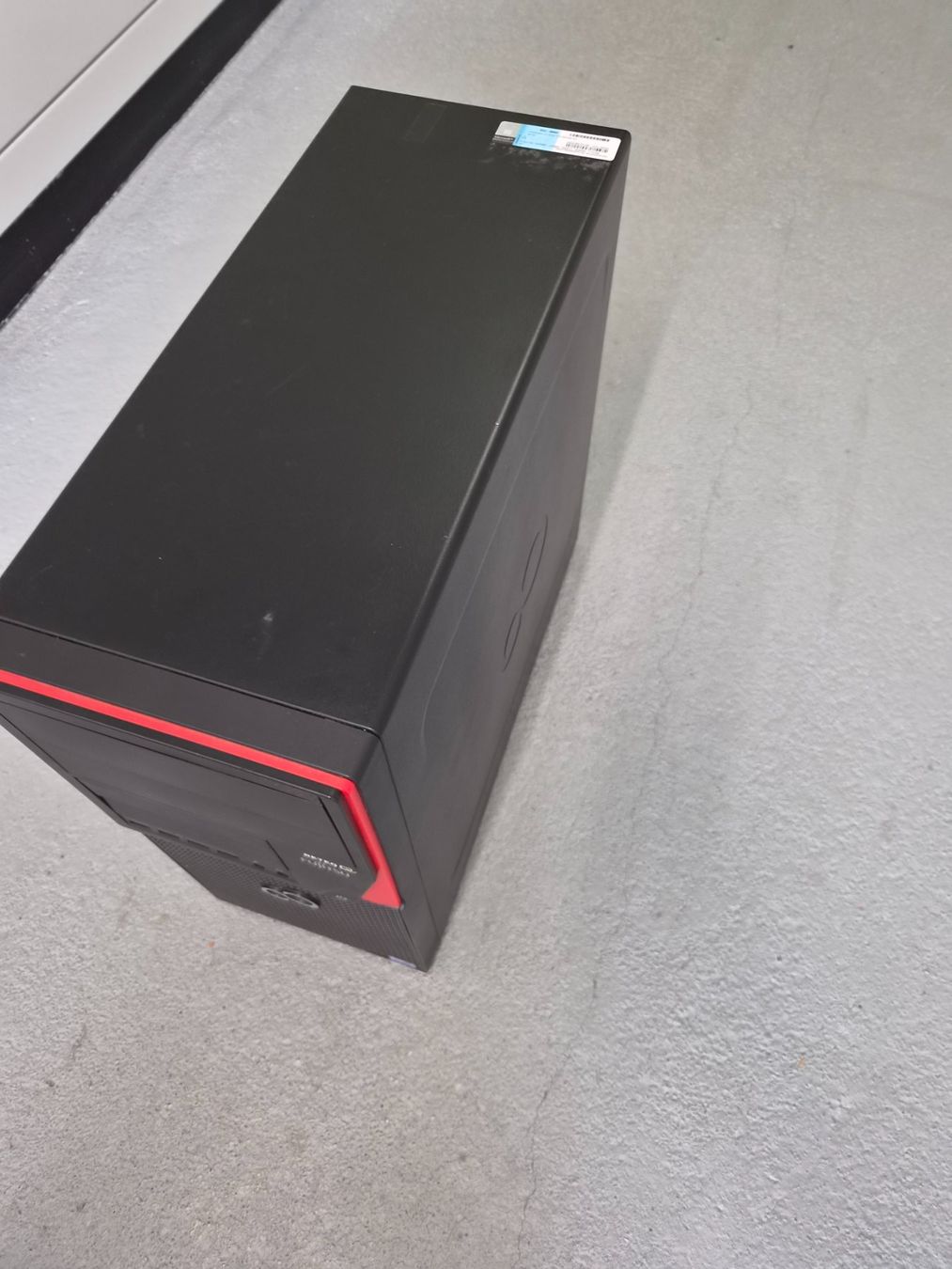 Fujitsu PC: Fujitsu RETEQ PC intel Core i5 – Usato da Domat Ems venduto da tchnesa 2