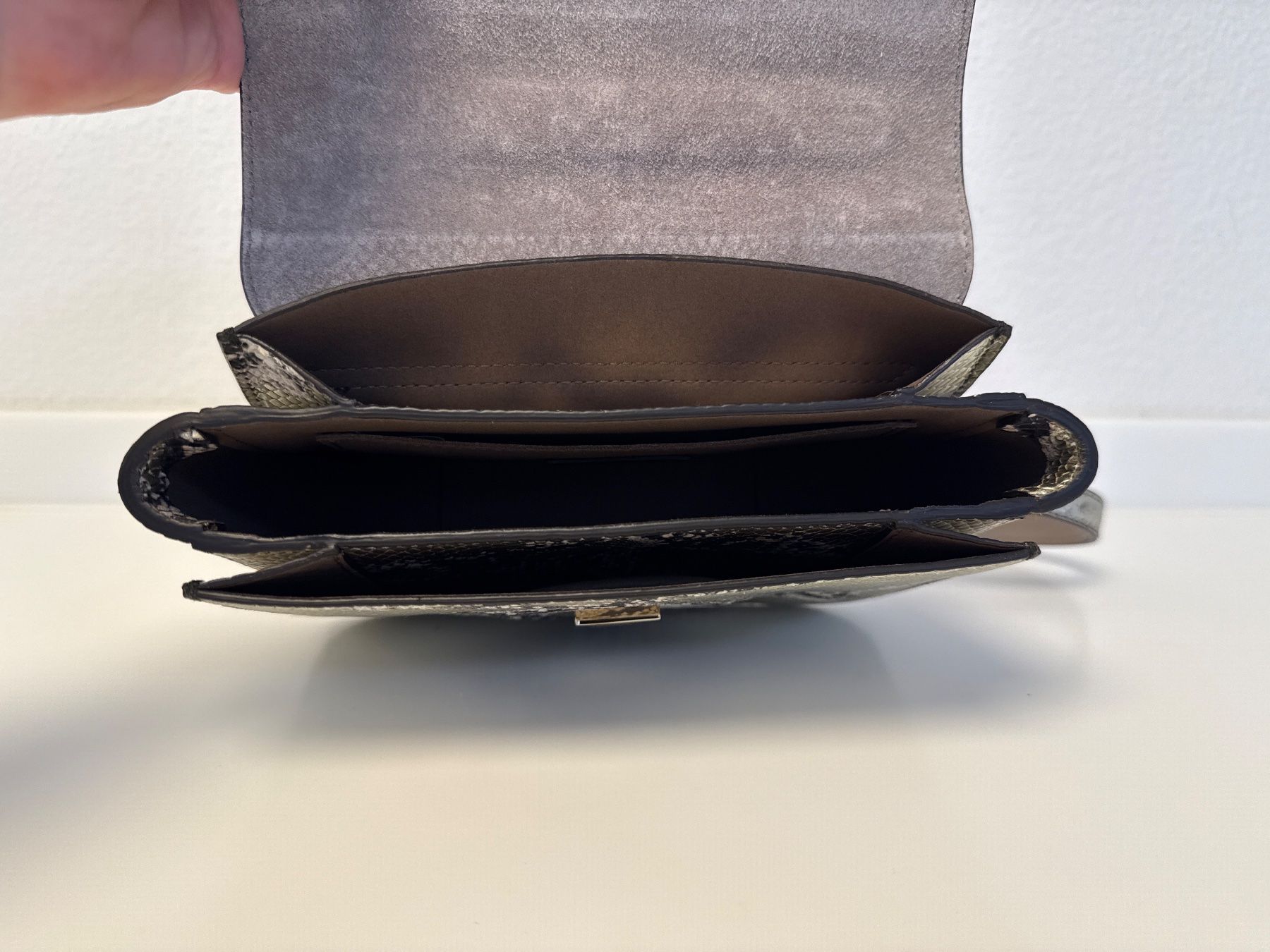 Furla Borse da donna: FURLA Schultertasche / Crossbody – Python-Look Beige – Usato da Baar venduto da roroxli07 2