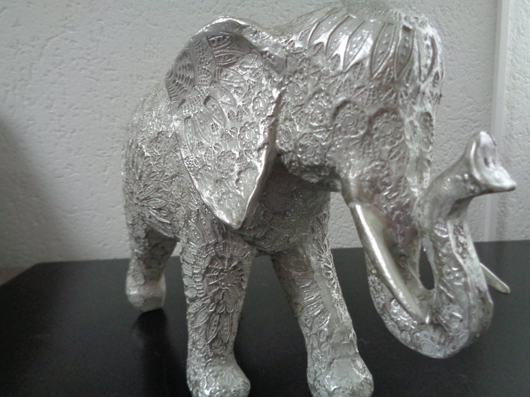 Sculture & Statue: Stehender Elefant (26 cm) – Nuovo e nell'imballaggio originale da Langenbruck venduto da Gumsi 2