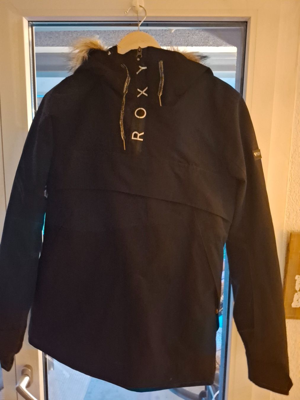 Roxy Jacken: ROXY Ski/Snowboardjacke Gr.S Warm – Gebraucht aus Hinwil von Leandrocito 7