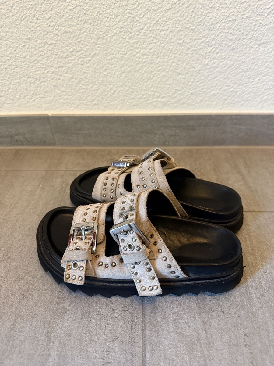Sandro Scarpe da donna: Sandro Pantoletten – Usato da Wollerau venduto da sli_z65c 1