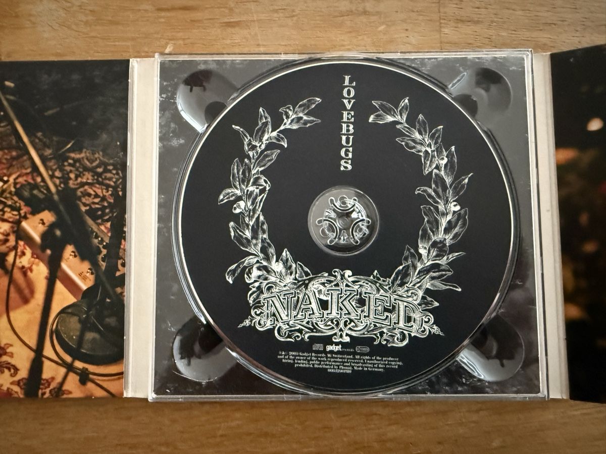 CD: Lovebugs - Naked Lovebugs CD - Gadget – Usato da Goldach venduto da Messerguru 4