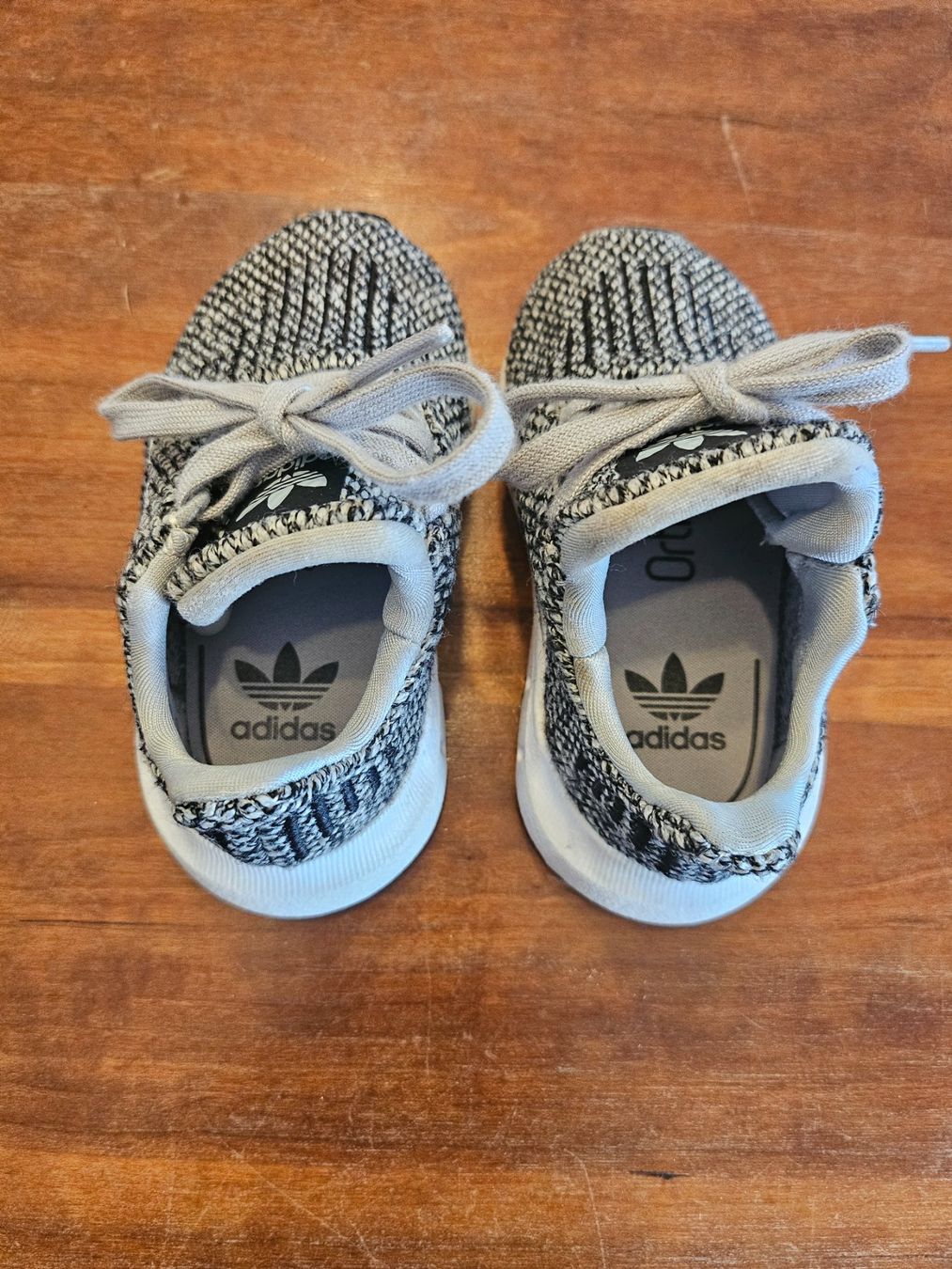 Scarpe per ragazzi: Adidas Schuhe Grösse 20 – Usato da Baar venduto da Naedels-Kreationen 1