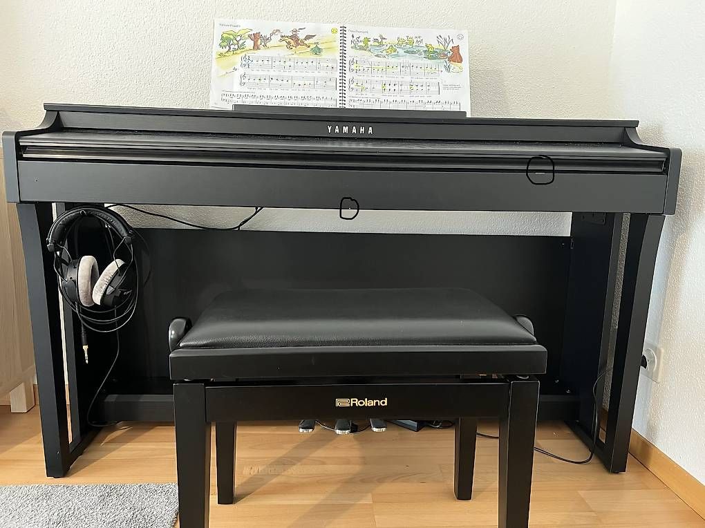 Strumenti musicali: Yamaha Clavinova CLP-625 B  – Usato da Merlischachen venduto da hsy_f58t