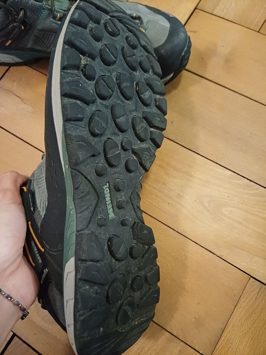 Meindl Scarpe da uomo: Meindl Wanderschuh Gr. 43 – Usato da Luzern venduto da sar_87r8 2
