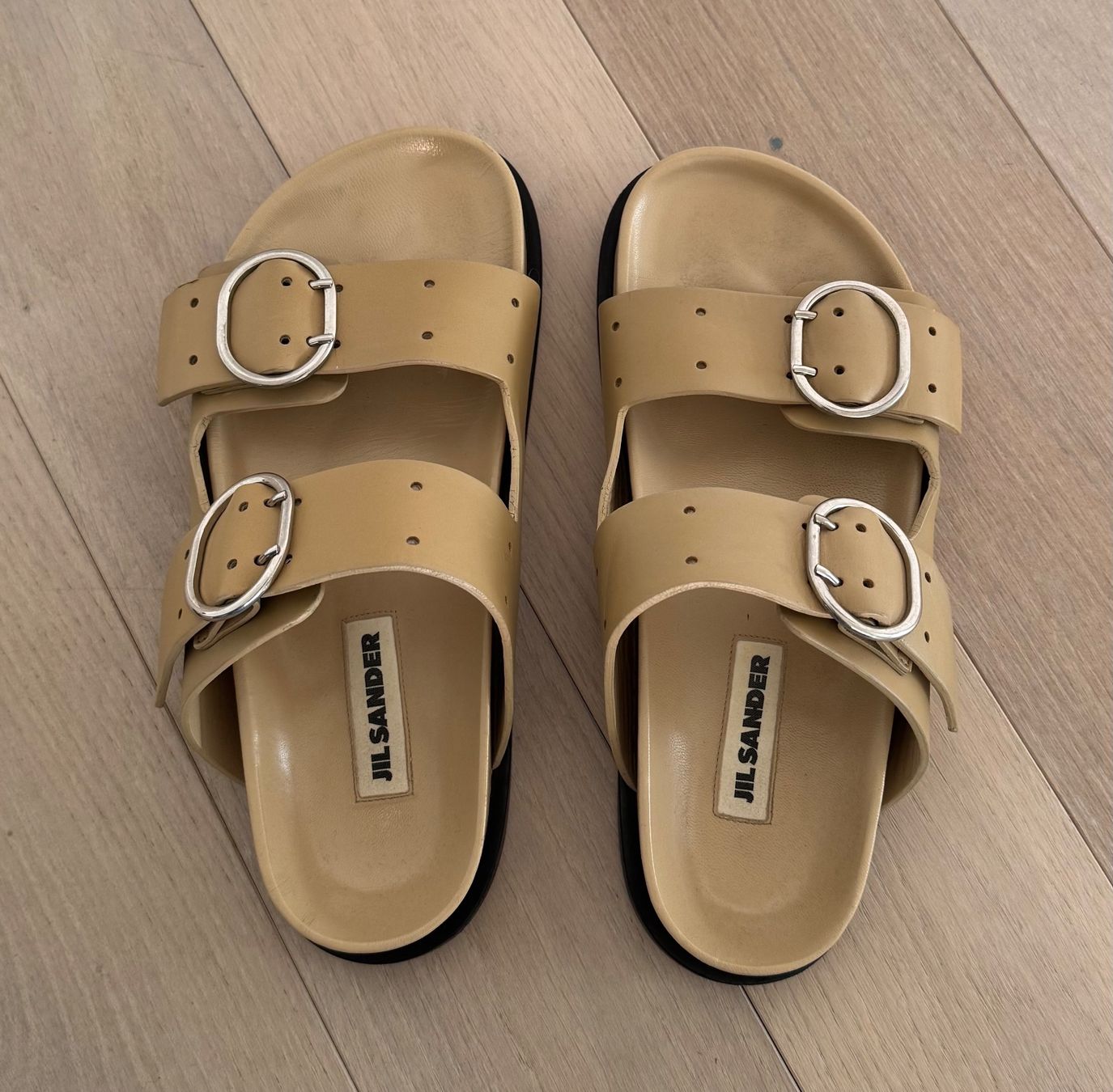 Jil Sander Scarpe da donna: Jil Sander Damensandalen Größe 38 – Usato da Kloten venduto da mybestbrands