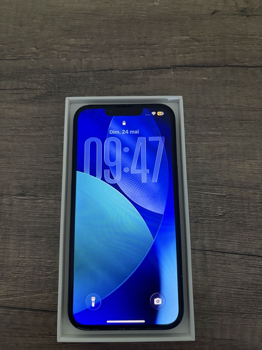 Apple Telefoni cellulari / Smartphones: iPhone 13 – Usato da Allschwil venduto da lar_cp7j