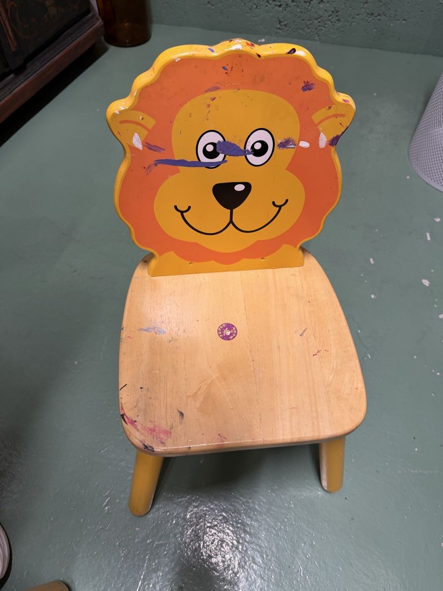 Set di tavolo e panche: Kleinkindertisch mit lustigen Tierstühlen – Usato da Zürich venduto da Sebi999 1