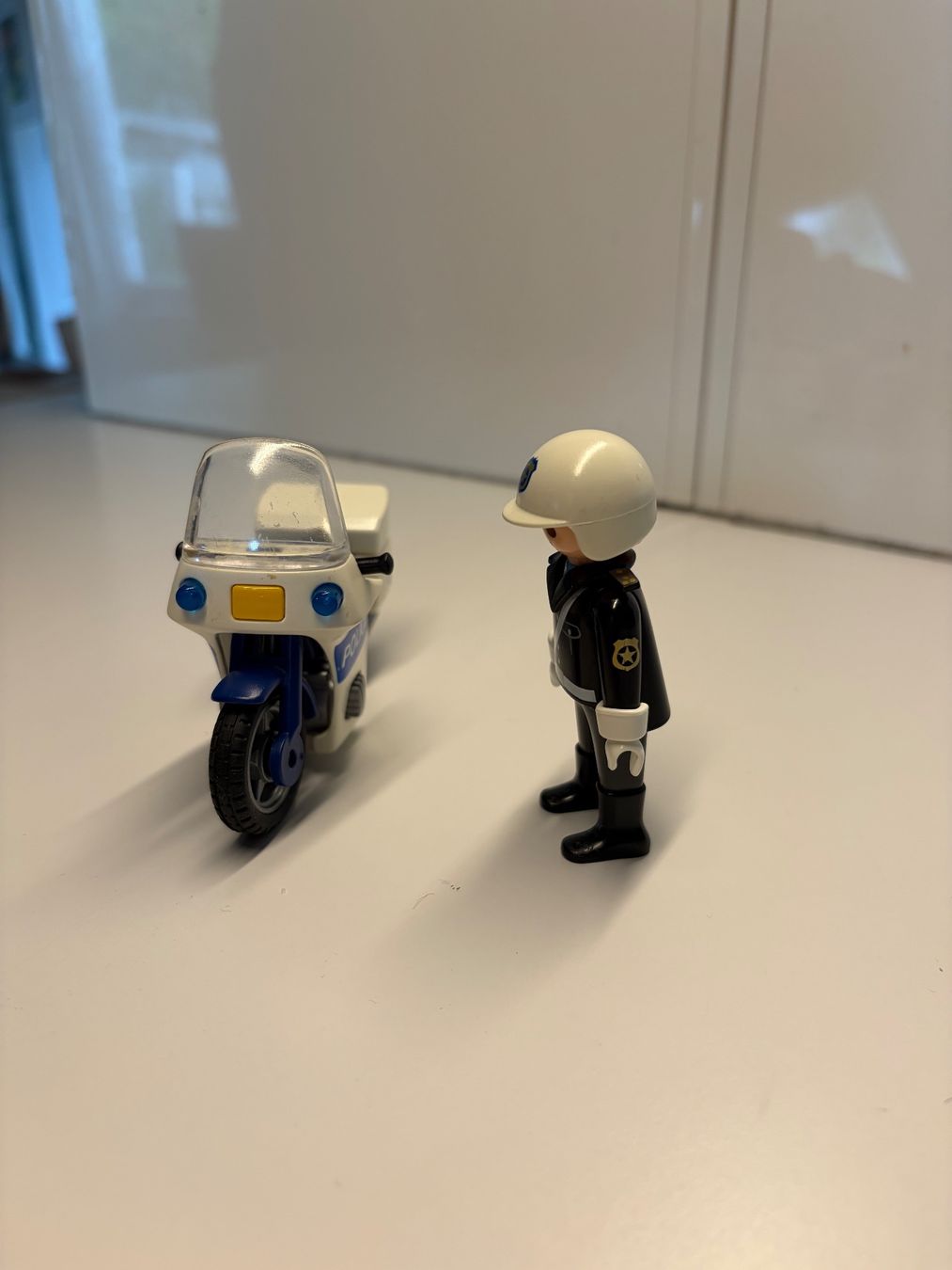 Playmobil Giocattoli: Playmobil Polizist gebraucht – Usato da Solothurn venduto da tab_8zc7 1