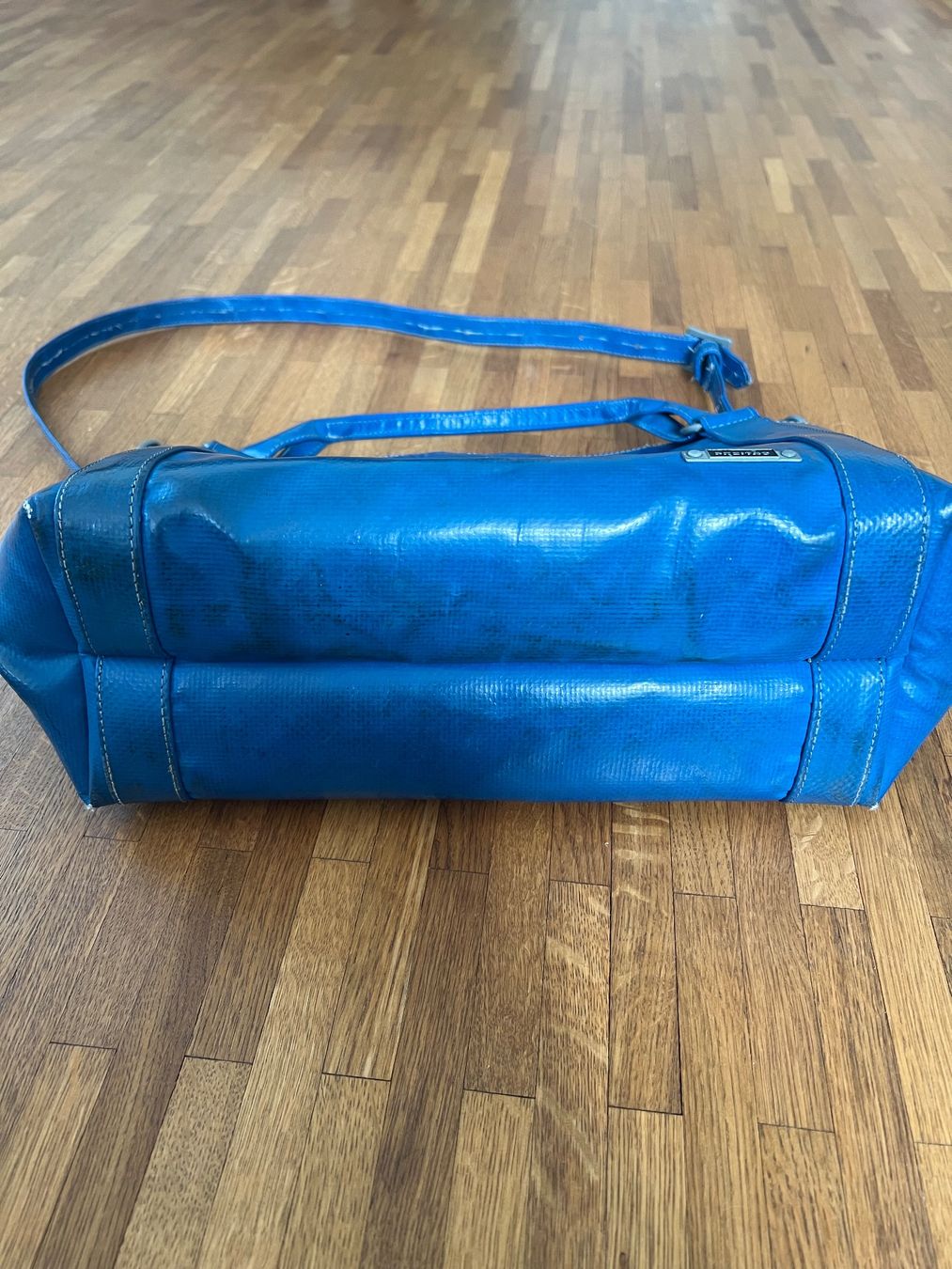 Freitag Taschen: Handtasche blau vonFreitag – Gebraucht aus Zürich von leererkasten 1