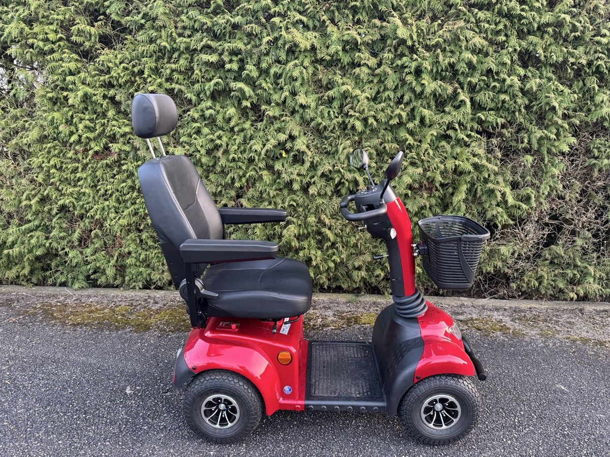 Veicoli elettrici: Scooter Ceres-SE – Usato da Wolfwil venduto da Pjw0