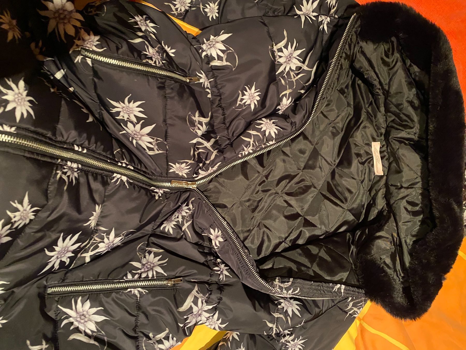 Giacche & Cappotti: Wunderschöne Winterjacke Miss – Nuovo (secondo la descrizione) da Belp venduto da Aliya 6