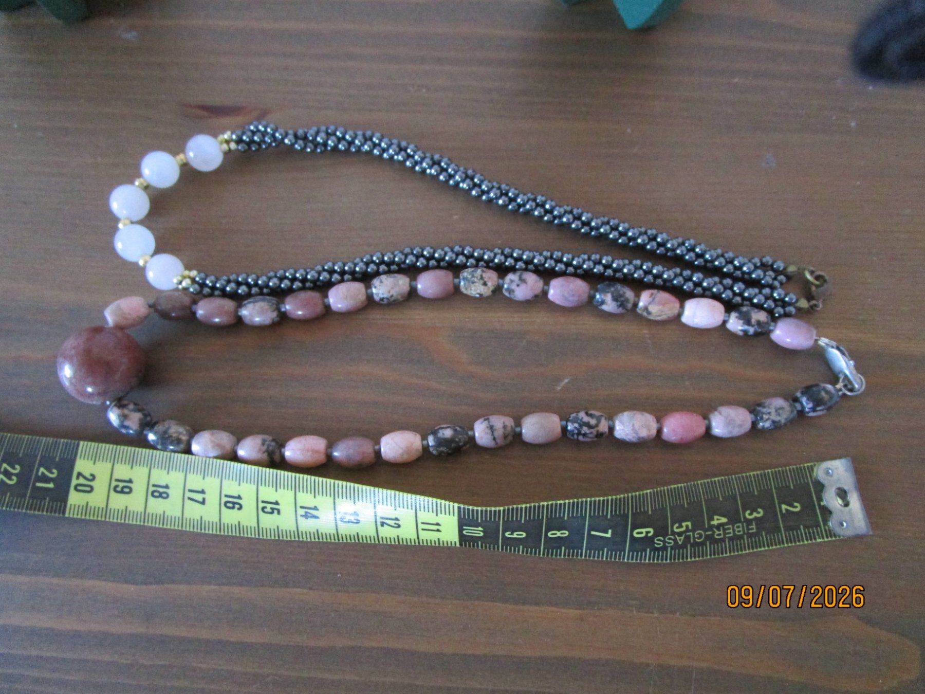 Autres bijoux: Schmuckständer mit 2 Ketten – D'occasion à Birmenstorf AG par Edelweiss25 2