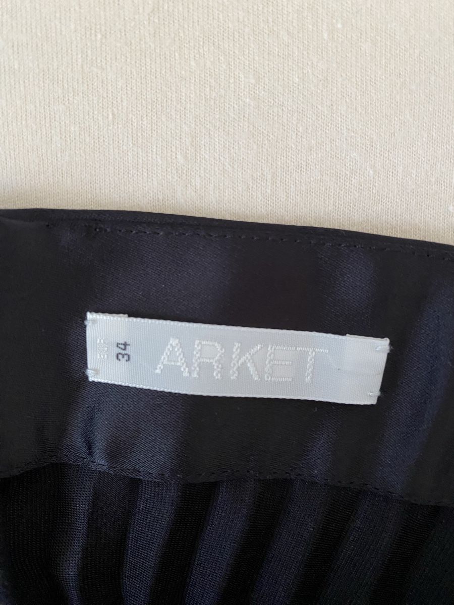 Arket Gonne: Arket Plisseerock, Grösse 34 – Usato da Winterthur venduto da marisole4 2