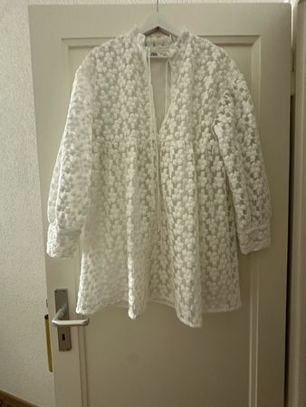 Robe blanche Zara, taille L,  état neuf