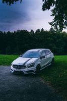 Mercedes A45 AMG mit STERNENHIMMEL