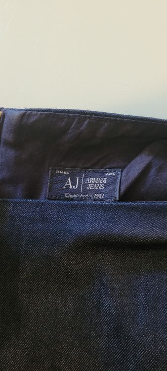 Armani Vestiti: Robe Armani jeans – Usato da Ecublens VD venduto da Mateolai 3