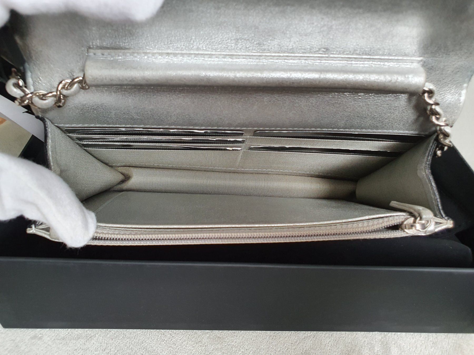 Chanel Taschen für Damen: AKTION: CHANEL Black CC Wallet on Chain – Gebraucht aus Wängi von Pambola 4