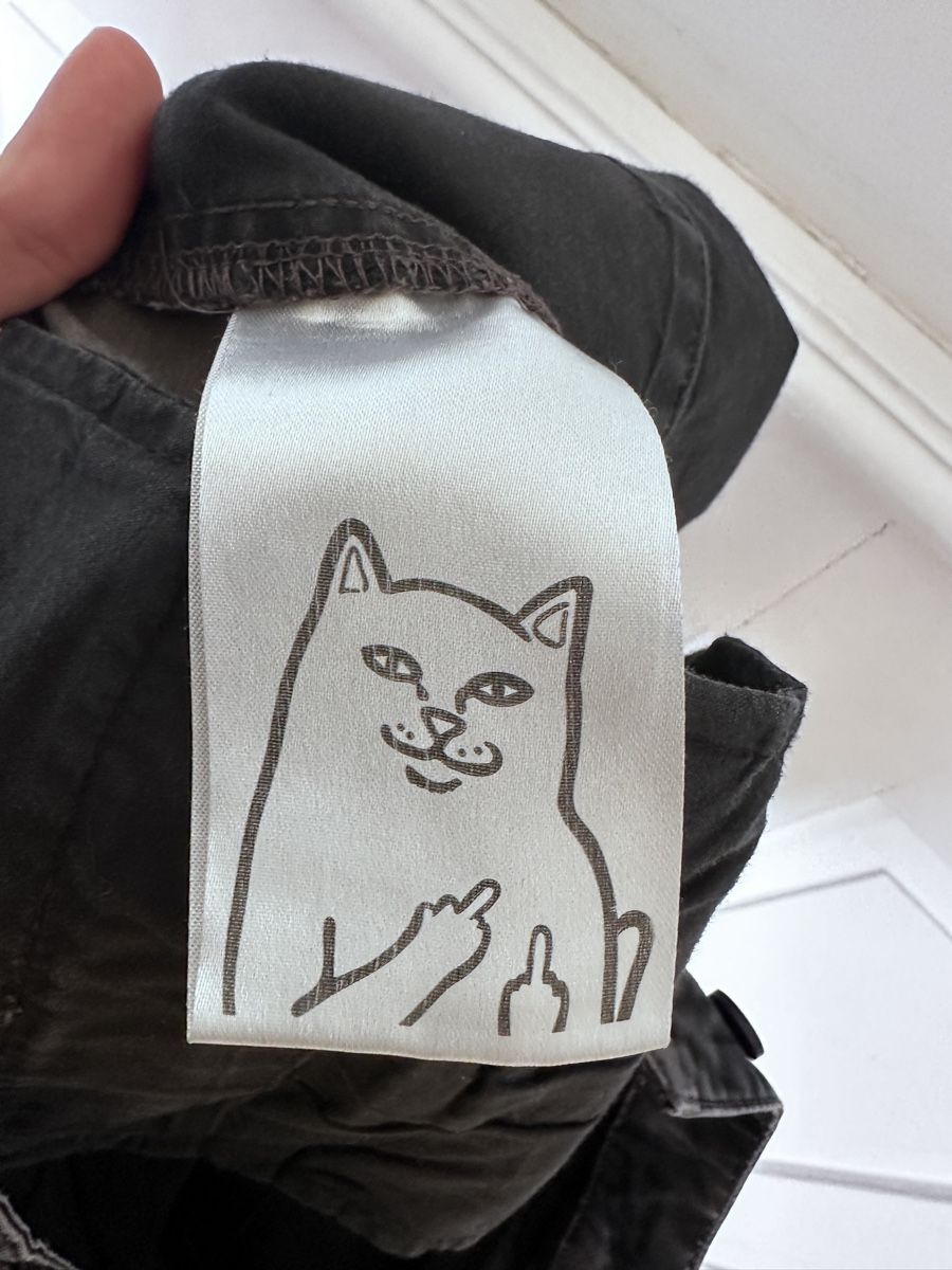 Ripndip Pantaloni: Ripndip Hose Grösse 28 – Usato da Zürich venduto da Misus.Flohmi 2