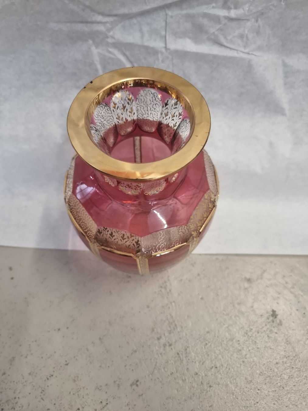 Vasen & Gefässe: Vase Glas pink mit Golddekor  – Gebraucht aus Olten von Mezopotamya 7