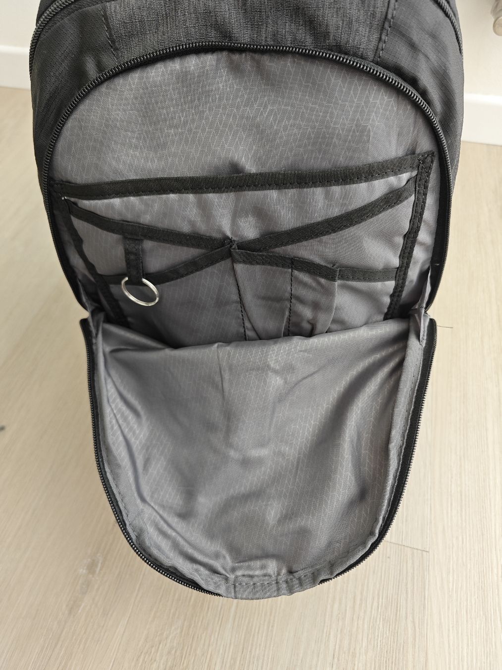 Samsonite Zaini: Zaino Samsonite nero – Usato da Biasca venduto da Giampy38 5