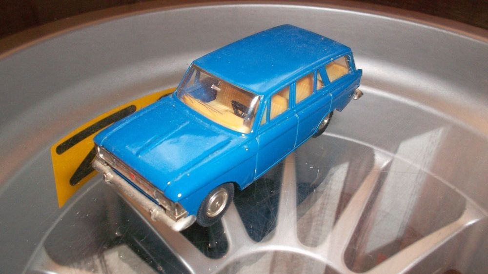 MOSKVITCH 426 FABRICATION RUSSE Made In URSS CCCP 1:43