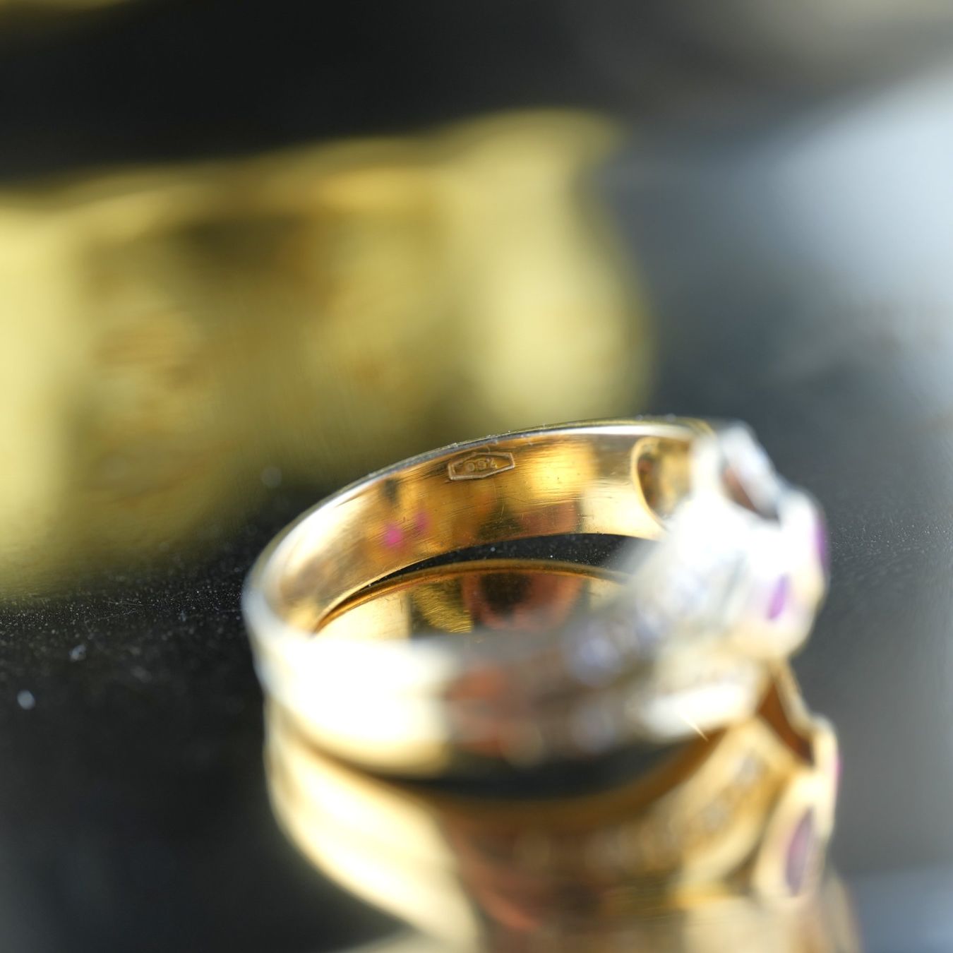 Ringe: Goldring 18K mit Rubin und Diamanten – Gebraucht aus Basel von Vip24 4