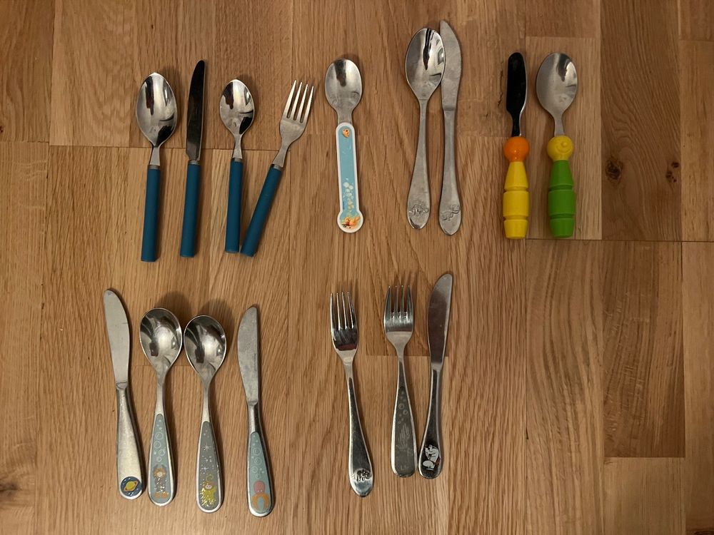 15-teiliges Kinderbesteck-Set Dinosaurier – 5 Löffel, 5 Gabeln, 5 Messer Aus Edelstahl, Spülmaschinenfest, Für Kinder Ab 2 Jahren