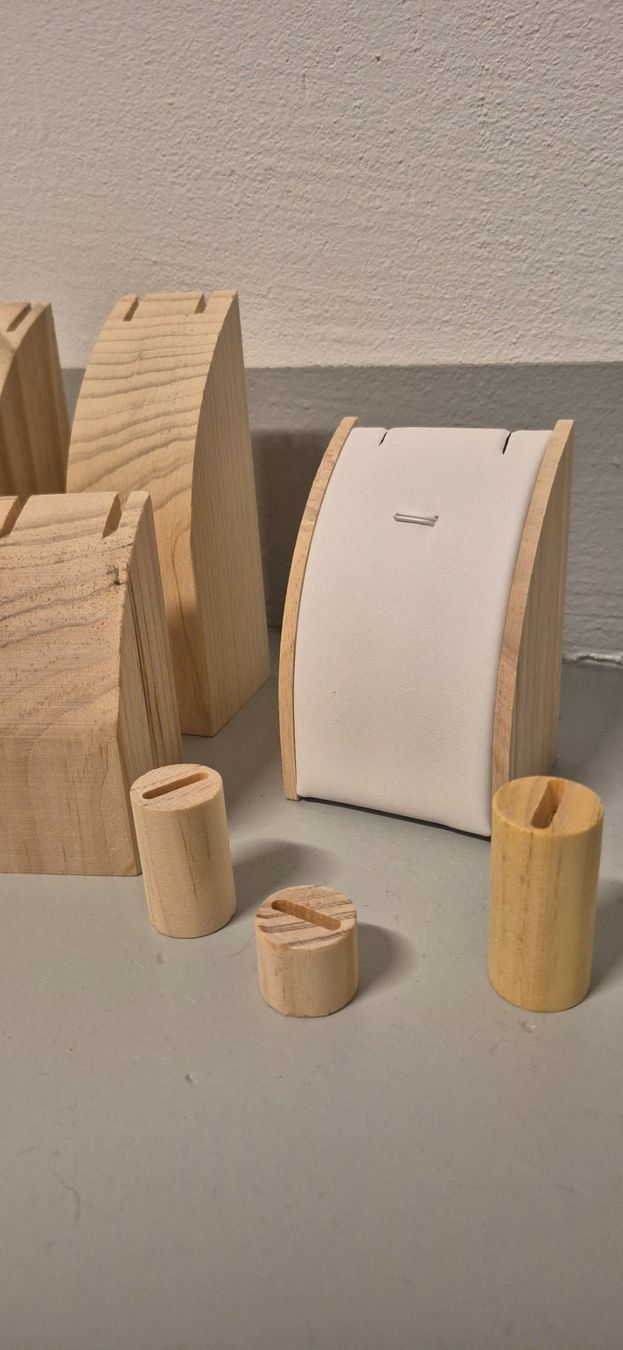 Tutte le decorazioni: Schmuckaufbewahrung aus Holz – Usato da Ennetbaden venduto da dom_5nlb 1