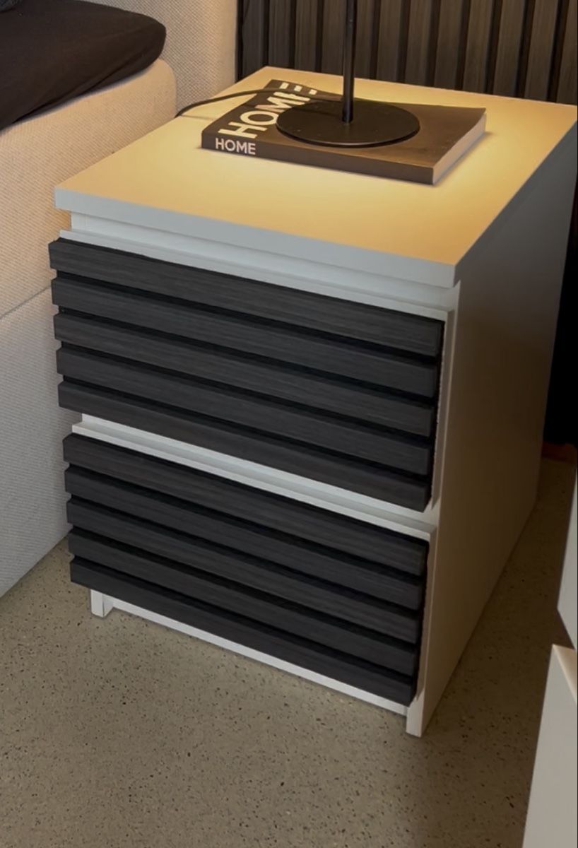 Ikea Tables de nuit: IKEA MALM Nachttisch – D'occasion à Uerkheim par Pata180817 1