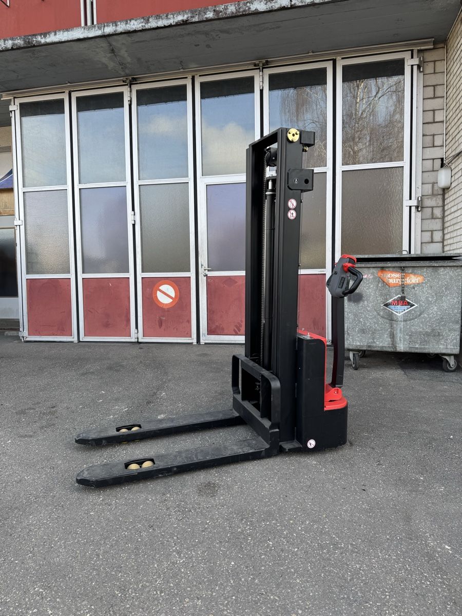 Carrelli elevatori e a forche: Elektro Hubwagen – Nuovo (secondo la descrizione) da Koppigen venduto da JakupiFahrzeughandel