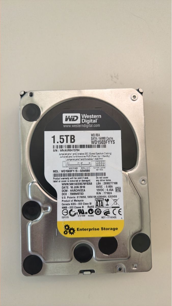 Dischi rigidi: Western Digital WD RE4 1.5TB HDD – Usato da Gümligen venduto da Red_XIII