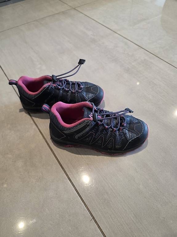 Schuhe für Mädchen: Scarpe bambina sportive  – Gebraucht aus Davesco-Soragno von gia_l9fy 4