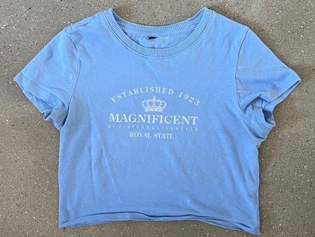 bauchfreies T-Shirt