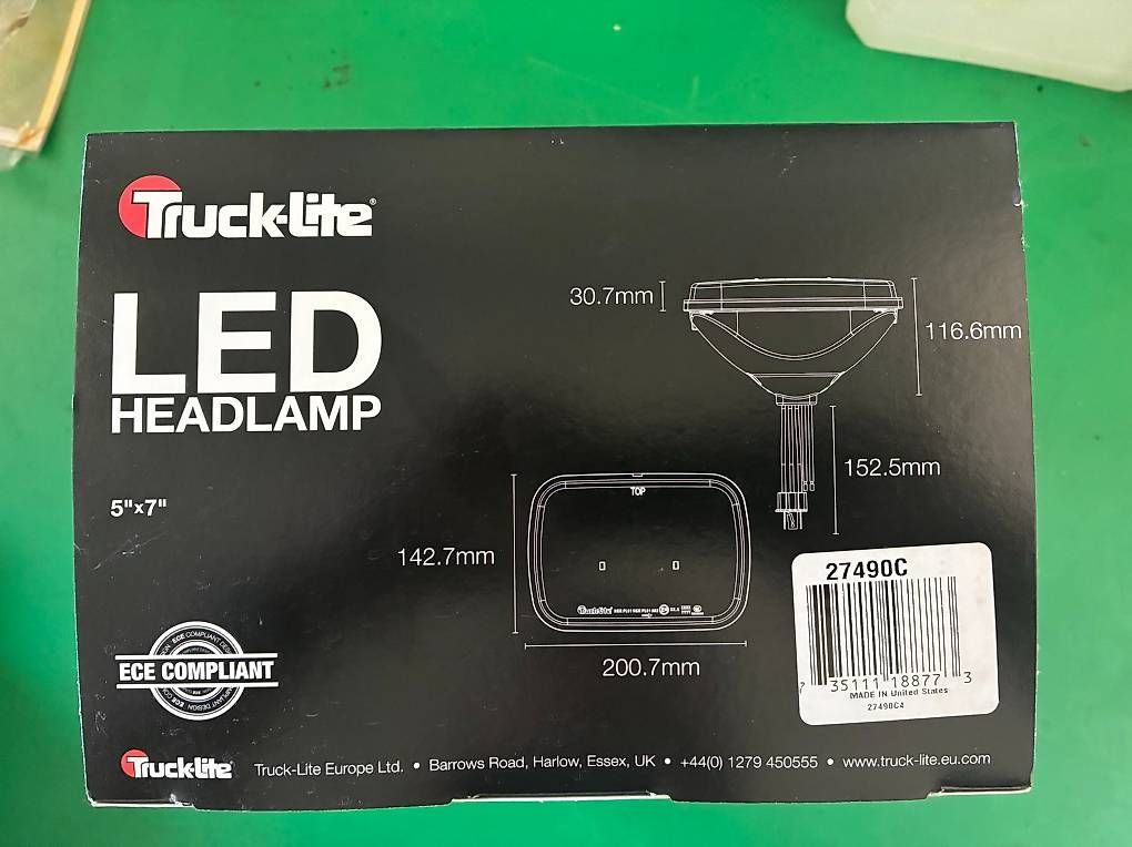 Fari: Truck-Lite LED Scheinwerfer  – Usato da Luzern venduto da Nautico 1