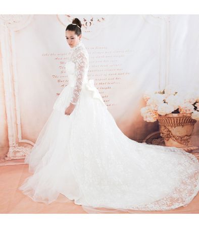 Langarm königliche Prinzessin Spitze Hochzeitskleid