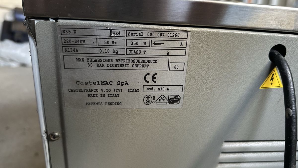 Toutes les machines: Eismaschine Icematic N35 gebraucht – D'occasion à Biel/Bienne par kra_s8rv 2