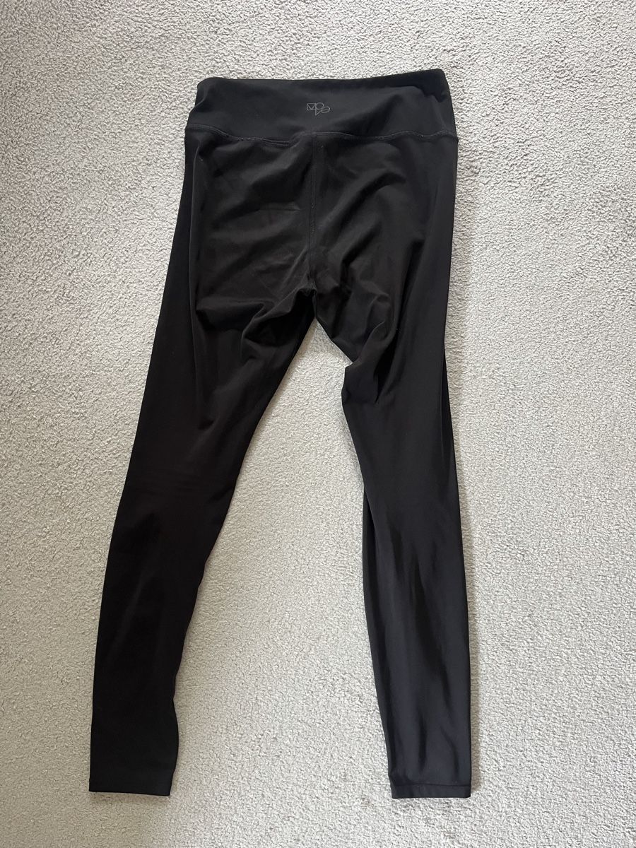H&M Leggings: Schwarze H&M Leggins Grösse M – Usato da Zürich venduto da ole_8rwr 2