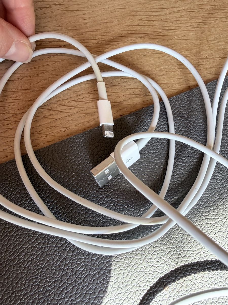 Apple Cavi: Apple USB Kabel - Top Zustand – Usato da Flumserberg Bergh venduto da tamaramullis 2