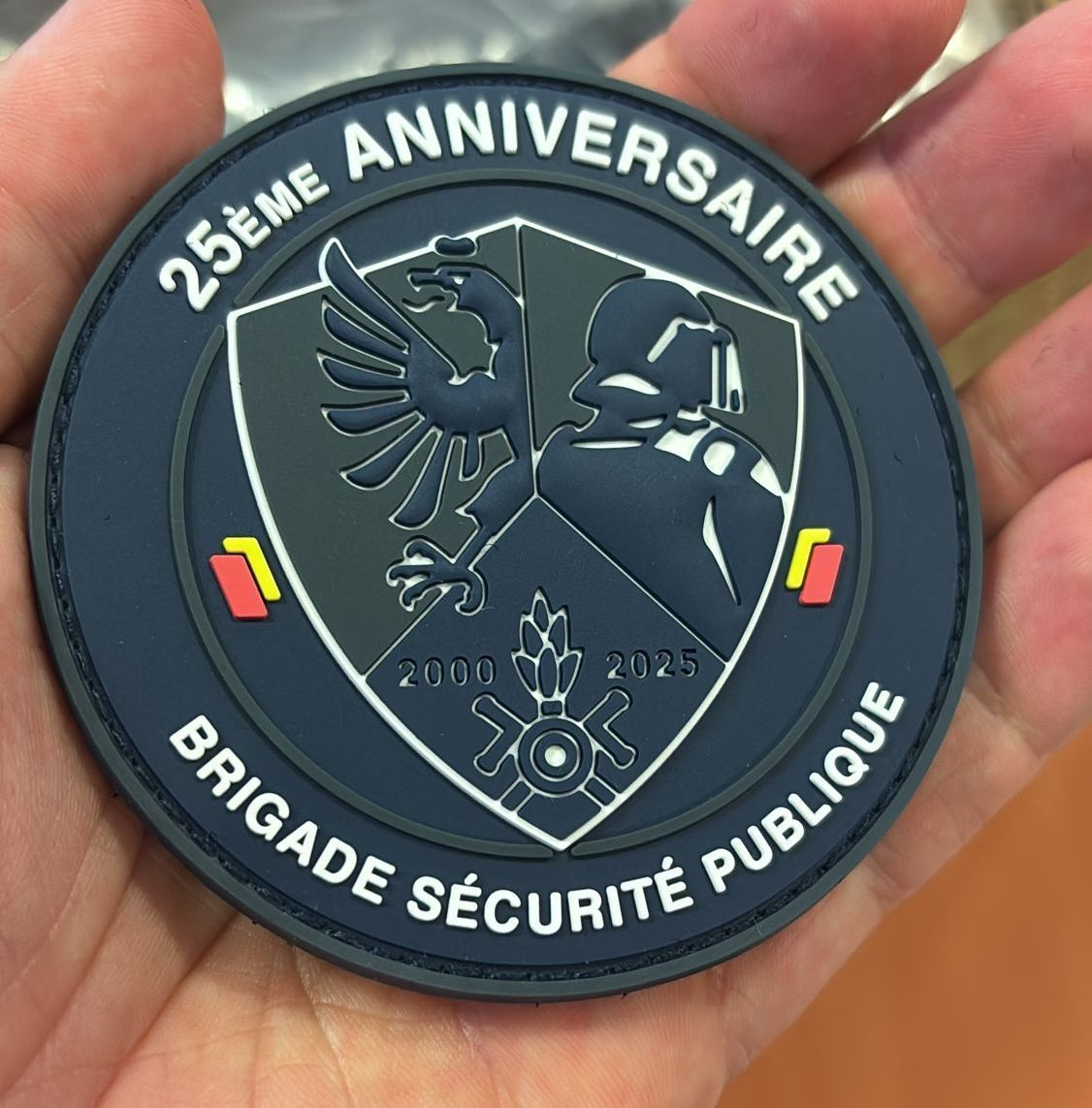 Swiss Placchette & Badge: Patch 25ème Anniversaire Brigade Sécurité Publique – Nuovo e nell'imballaggio originale da Bernex venduto da GenevaPatchCollector