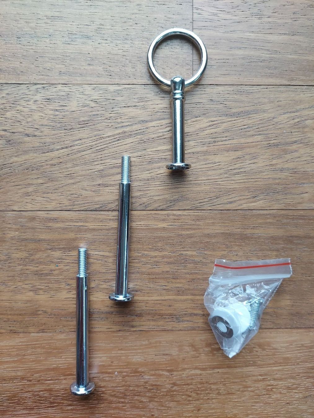 Supporti a parete: Neue Etagere Halterung – Nuovo e nell'imballaggio originale da Küssnacht am Rigi venduto da Mukare
