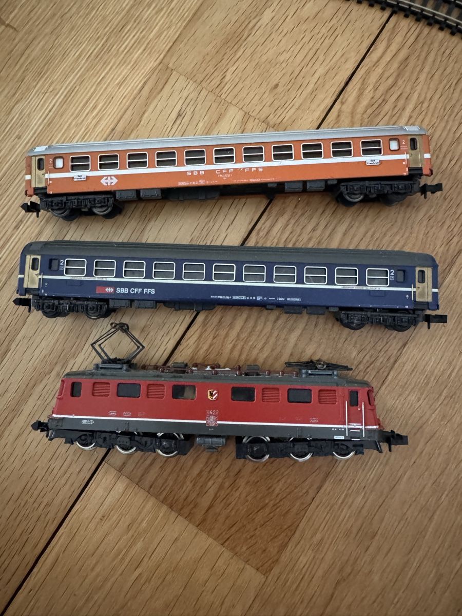 Trix Modellini di ferrovie: Modelleisenbahn Minitrix Beginner Set Nr. 71061 – Usato da Romont / BE venduto da kotao 4