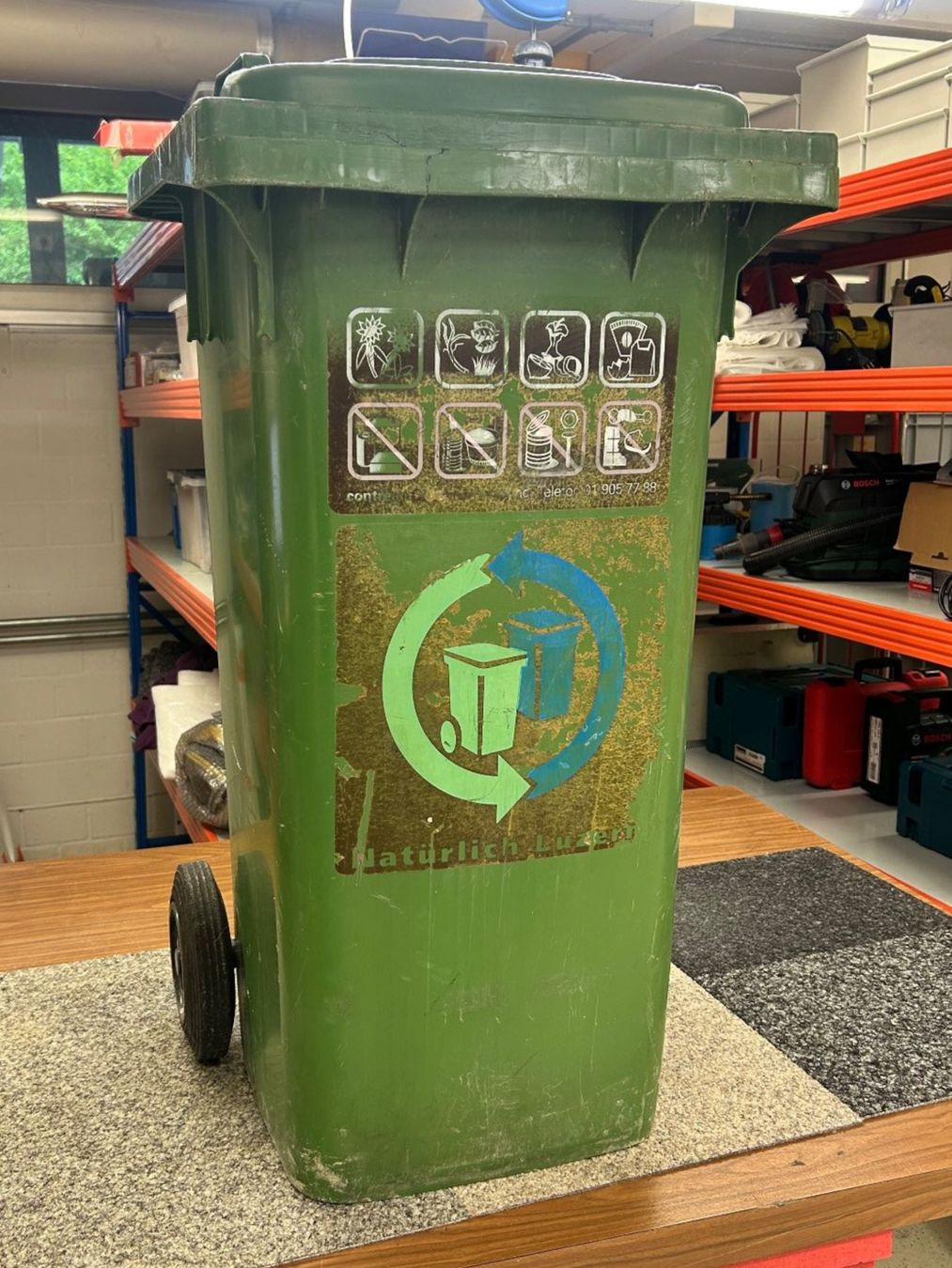 Poubelles: Kompost- Kübel - Tonne - Container – D'occasion à Malters par DPHandel 1