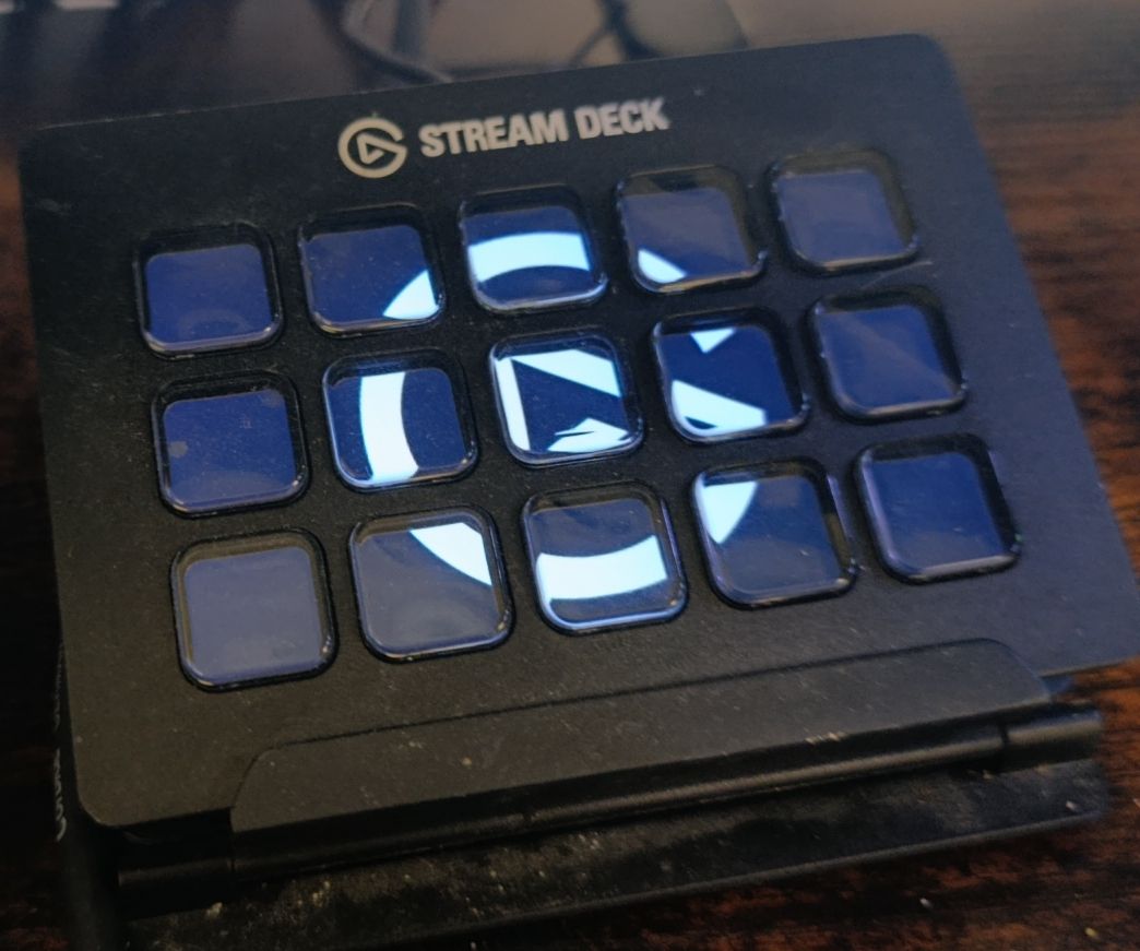 Platines de mixage: Elgato Stream Deck avec 15 touches – D'occasion à Develier par chr_s2d2