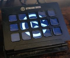 Elgato Stream Deck avec 15 touches