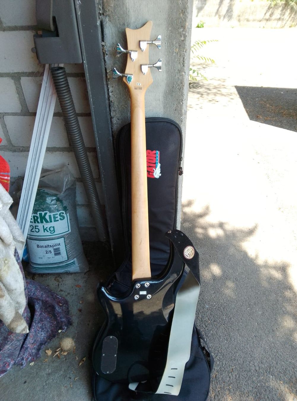 Strumenti musicali: E-Gitarre Playmate – Usato da Umiken venduto da Idus 3