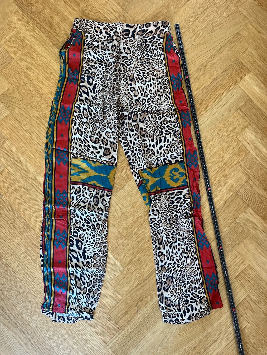 Lots de vêtements: Leoparden Set Hemd & Hose – D'occasion à Zürich par bretxo 8