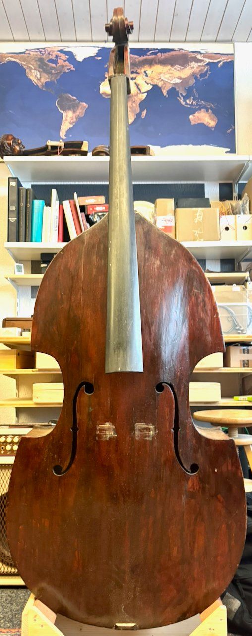 Musikinstrumente: Kontrabass defekt – Defekt aus Oberwangen b. Bern von jbo66