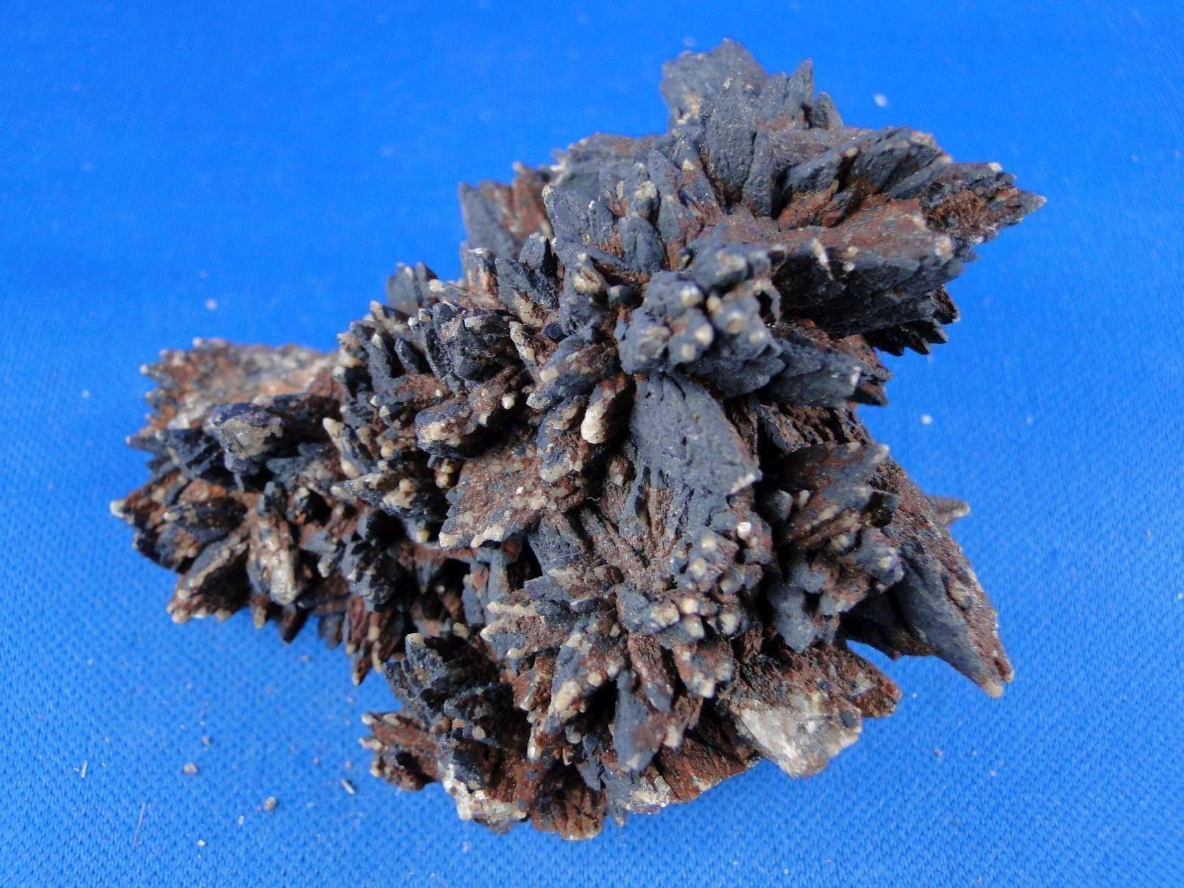Minerali & Pietre curative: Chalcocite psm Calcit mit Malachit – Usato da Schinznach Bad venduto da Demerald